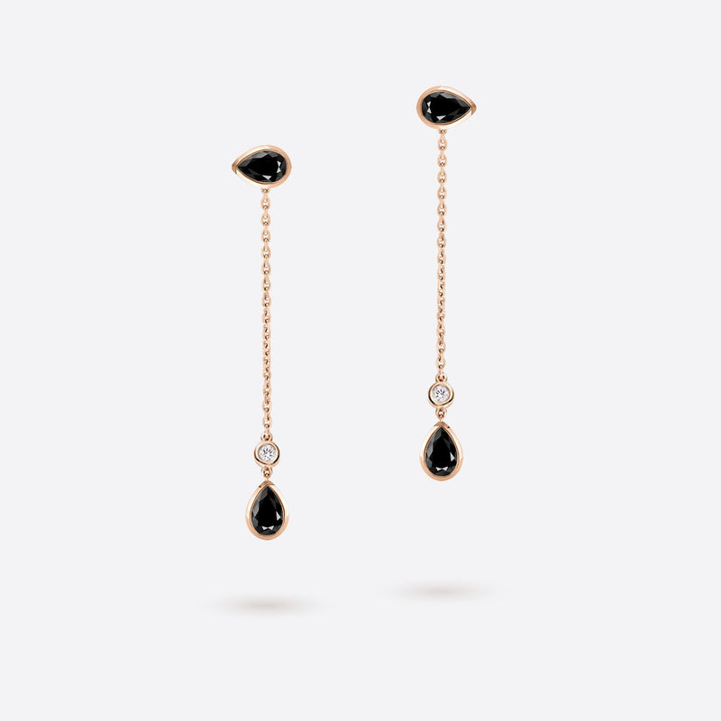 boucles d oreilles pendantes en forme de poire en or rose 18k serties de pierres spinelle noires et diamants