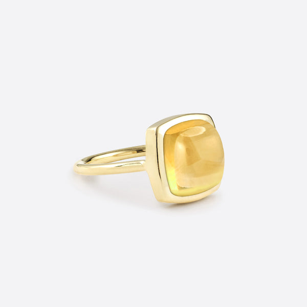 bague or jaune pour femme en forme de coussin sertie d'une citrine jaune