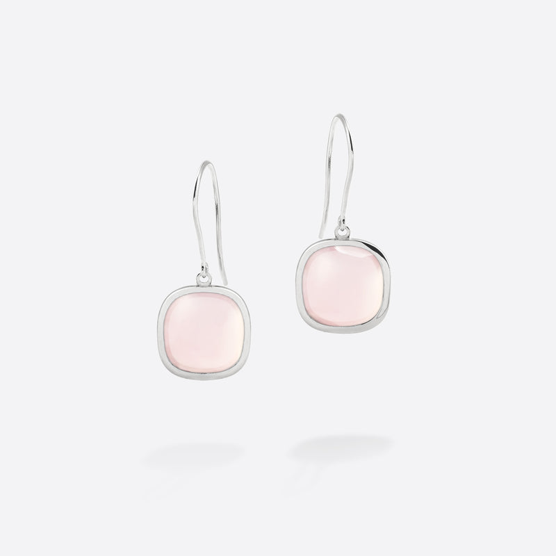 Boucles d'oreilles coussin en or blanc et cabochon de quartz rose