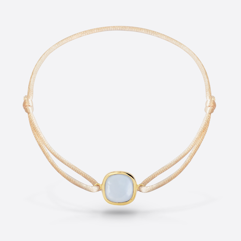 Bracelet cordon nude or jaune serti d une pierre fine calcedoine